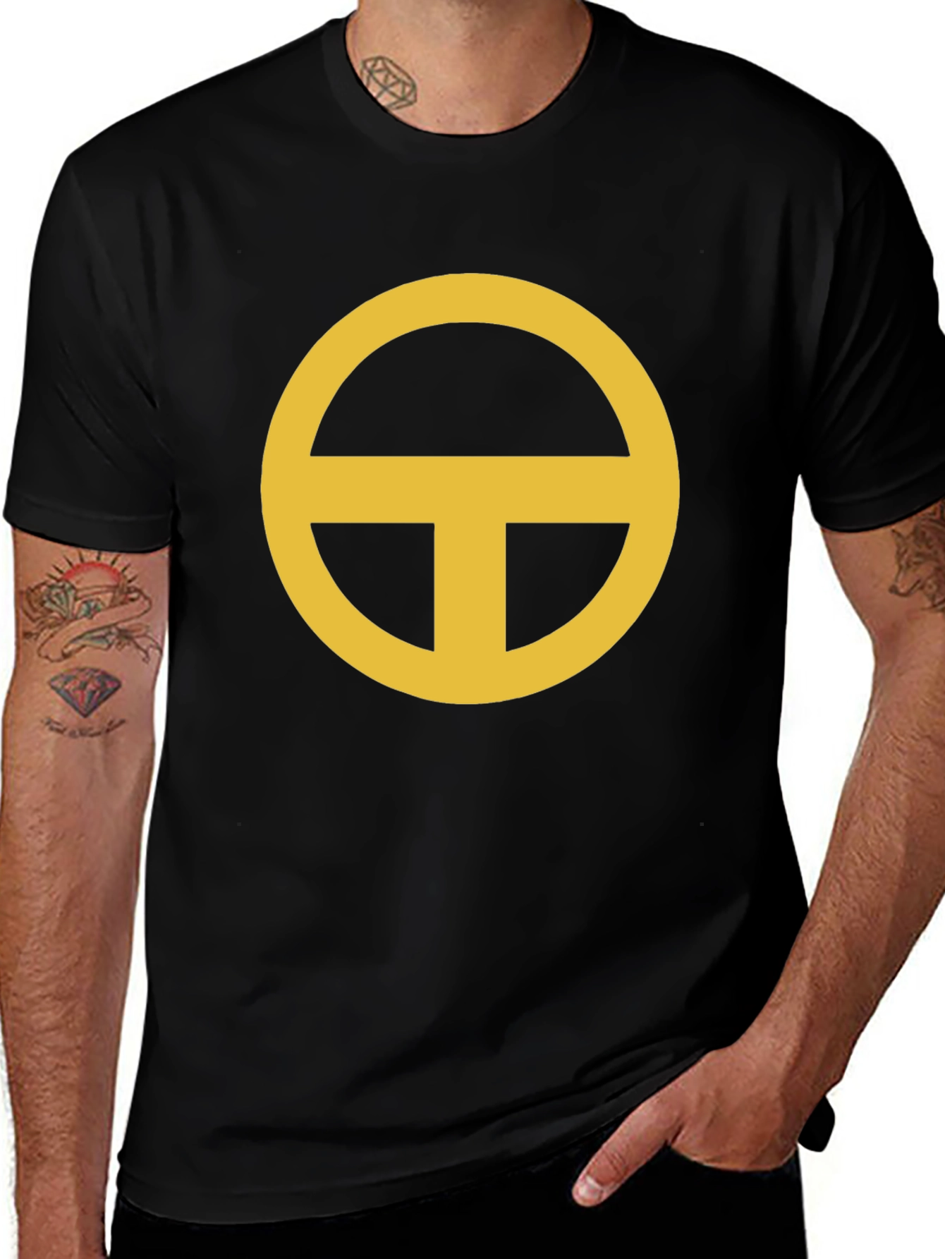 Minimalist Gold Circle-T Graphic Black T-Shirt