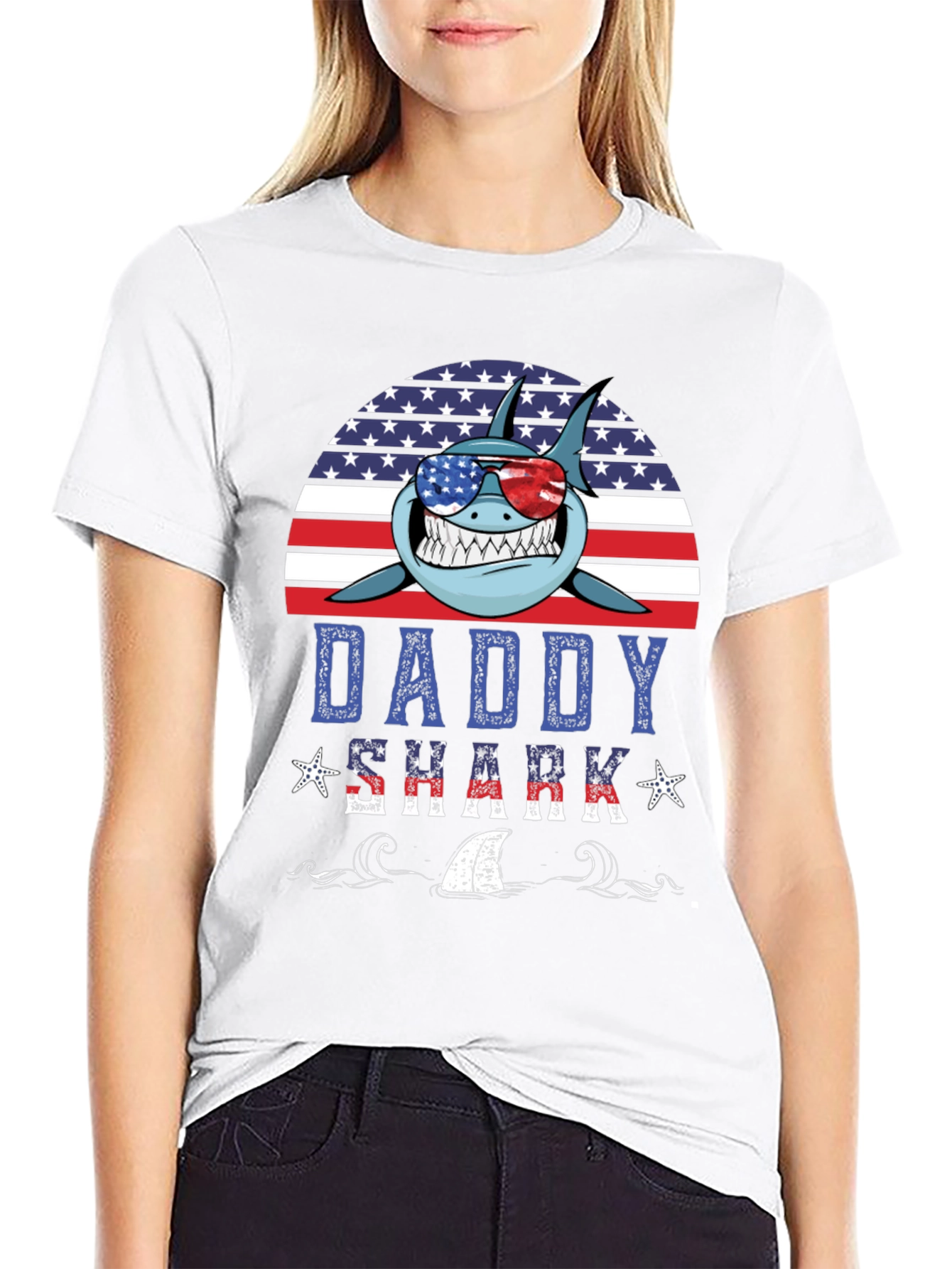 Daddy Shark USA T-Shirt - Patriotic Fathers Day Tee