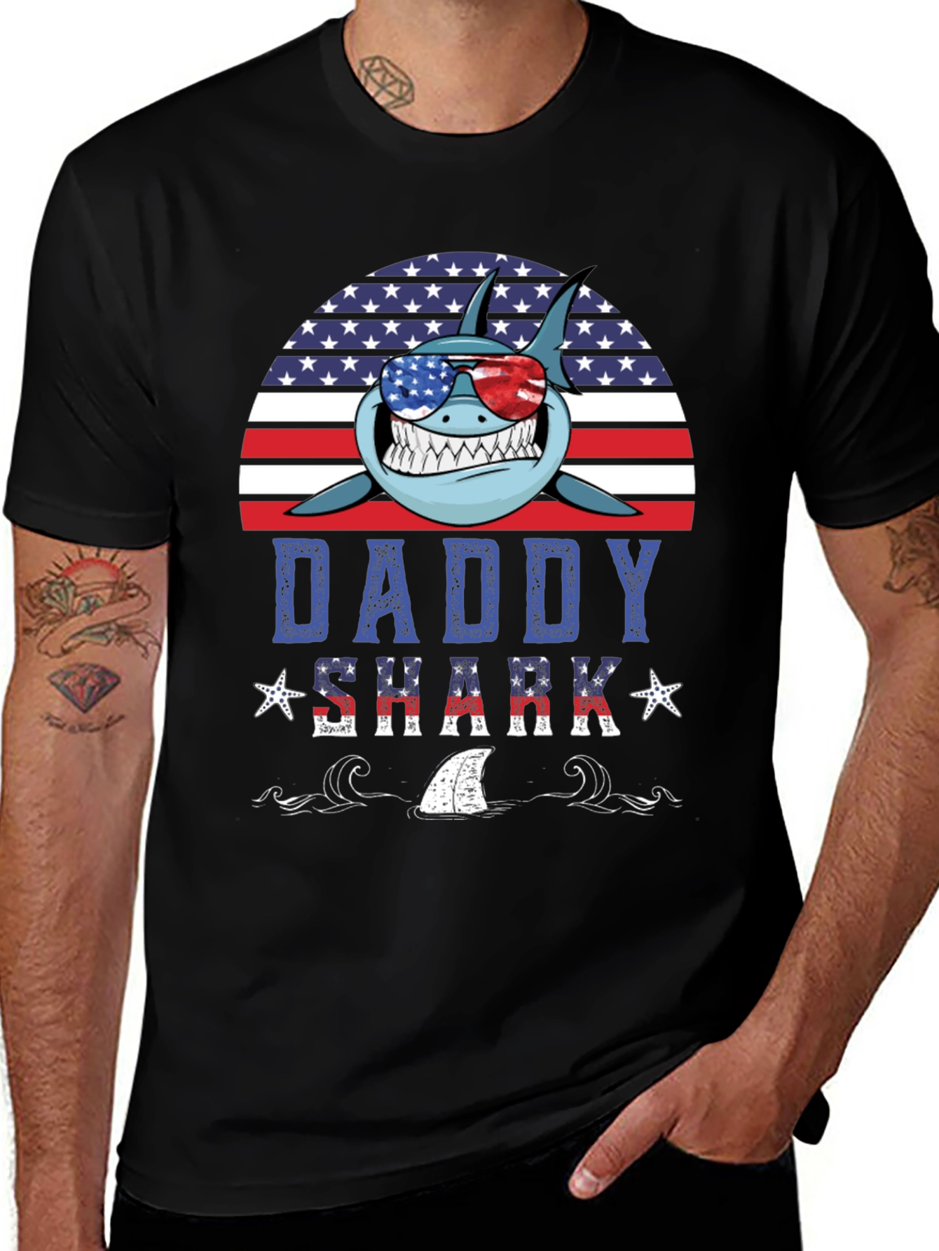 Daddy Shark USA T-Shirt - Patriotic Fathers Day Tee
