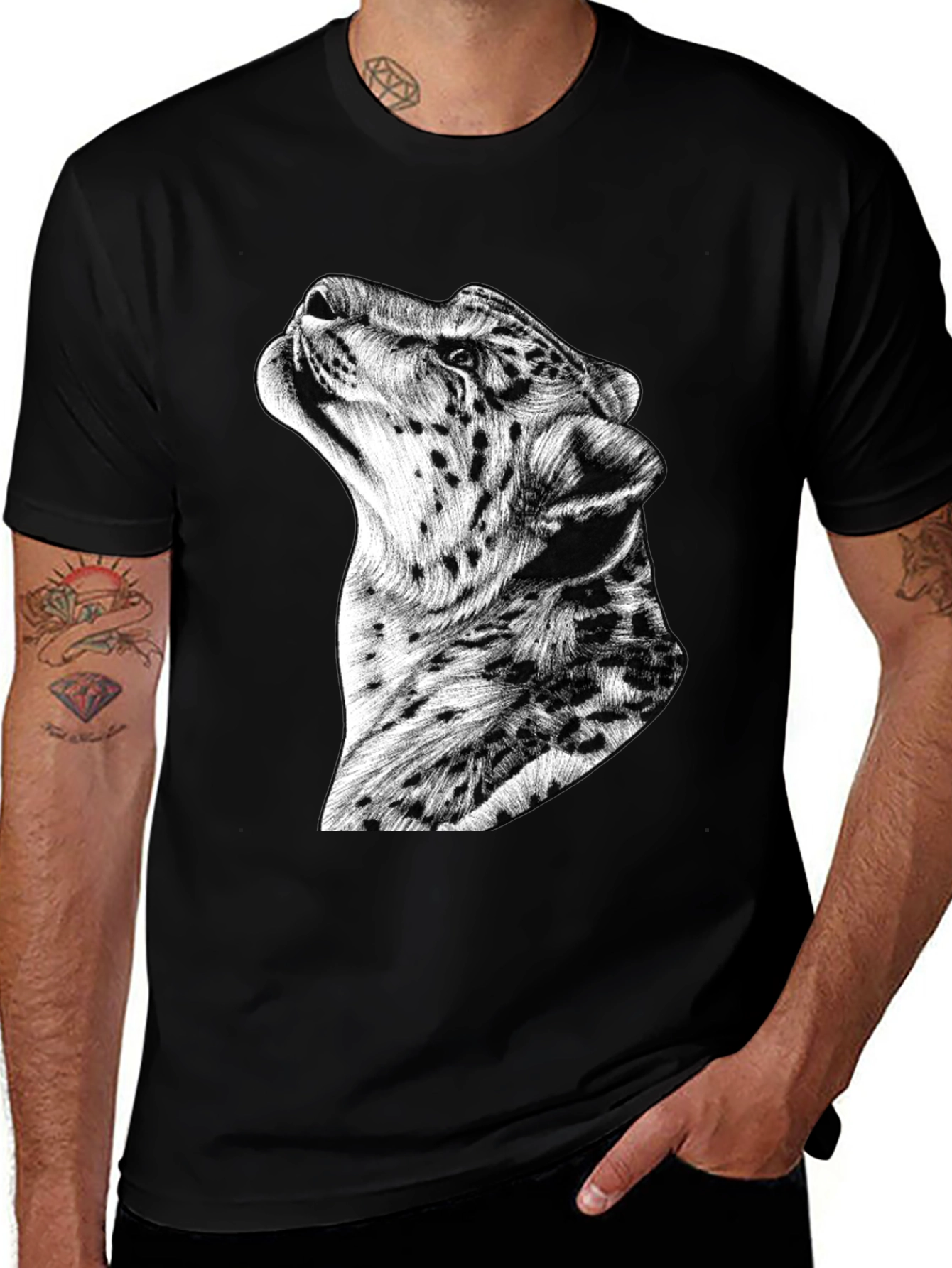 Stylish Leopard Graphic Print Black T-Shirt