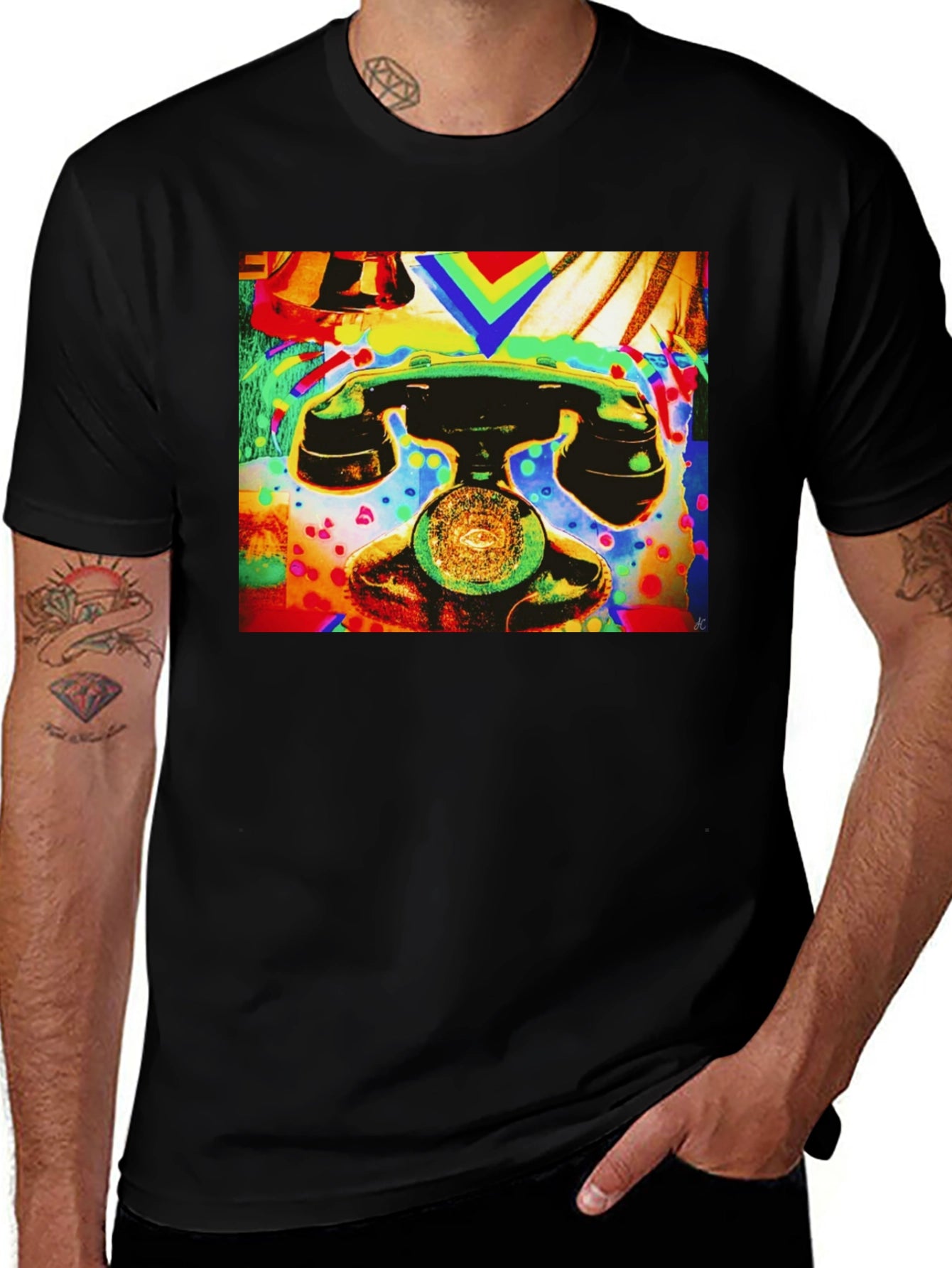 Retro Phone Graphic Tee - Vivid Art Design