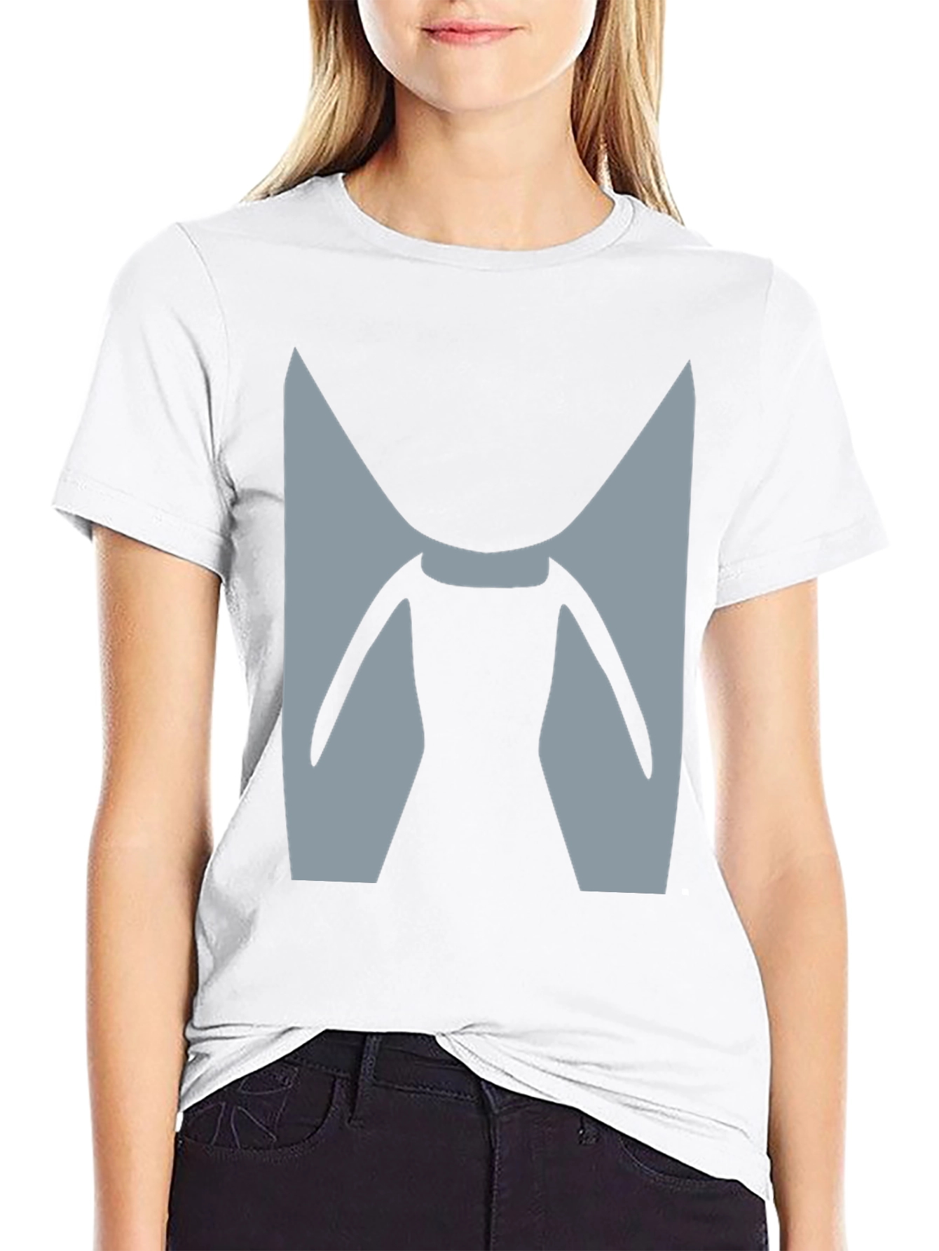 Abstract M Graphic Tee - Modern Style