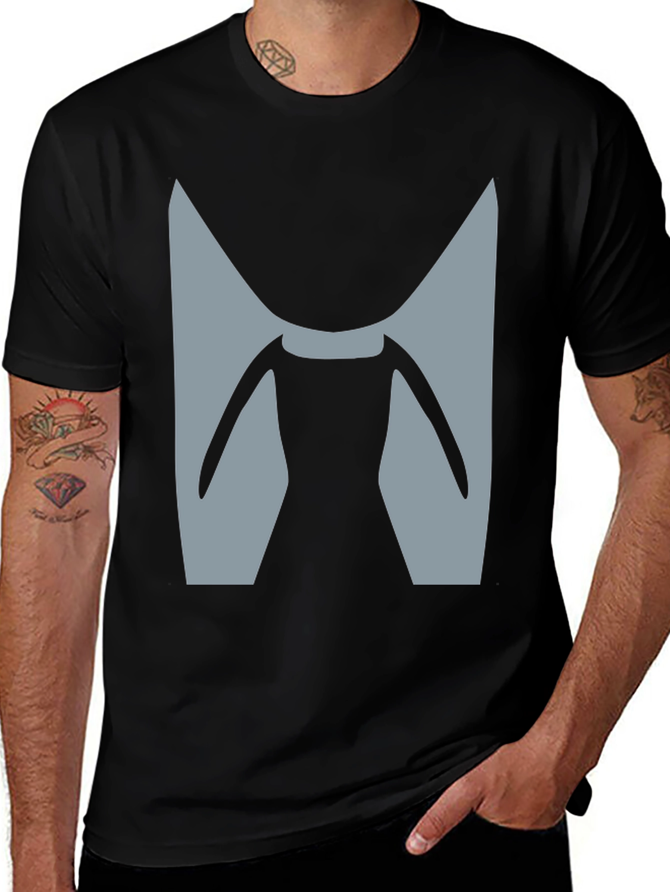 Abstract M Graphic Tee - Modern Style