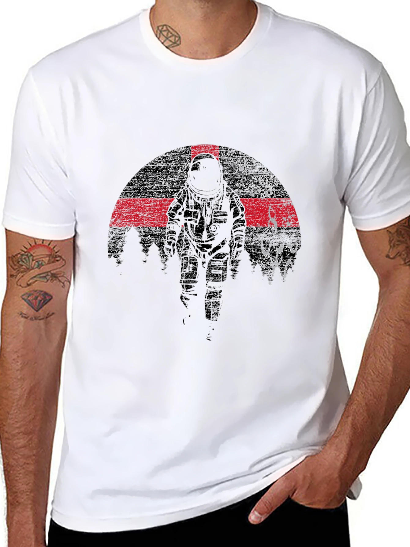 Astronaut Grunge Graphic T-Shirt