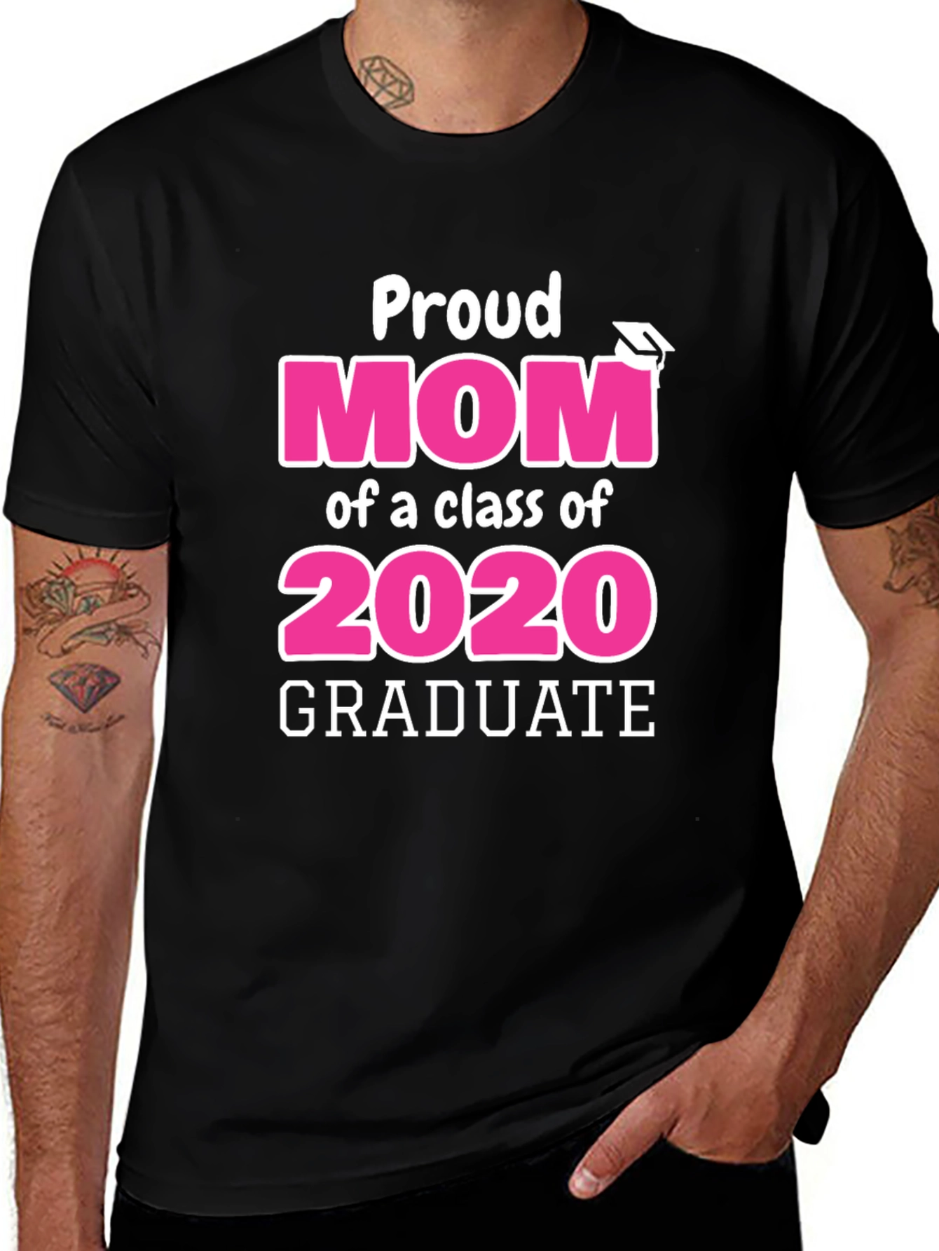 Proud Mom Class of 2020 Graduate Graphic T-Shirt