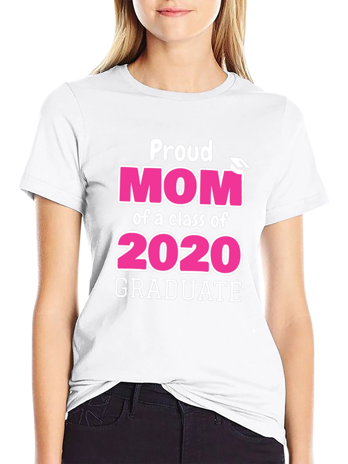 Proud Mom Class of 2020 Graduate Graphic T-Shirt