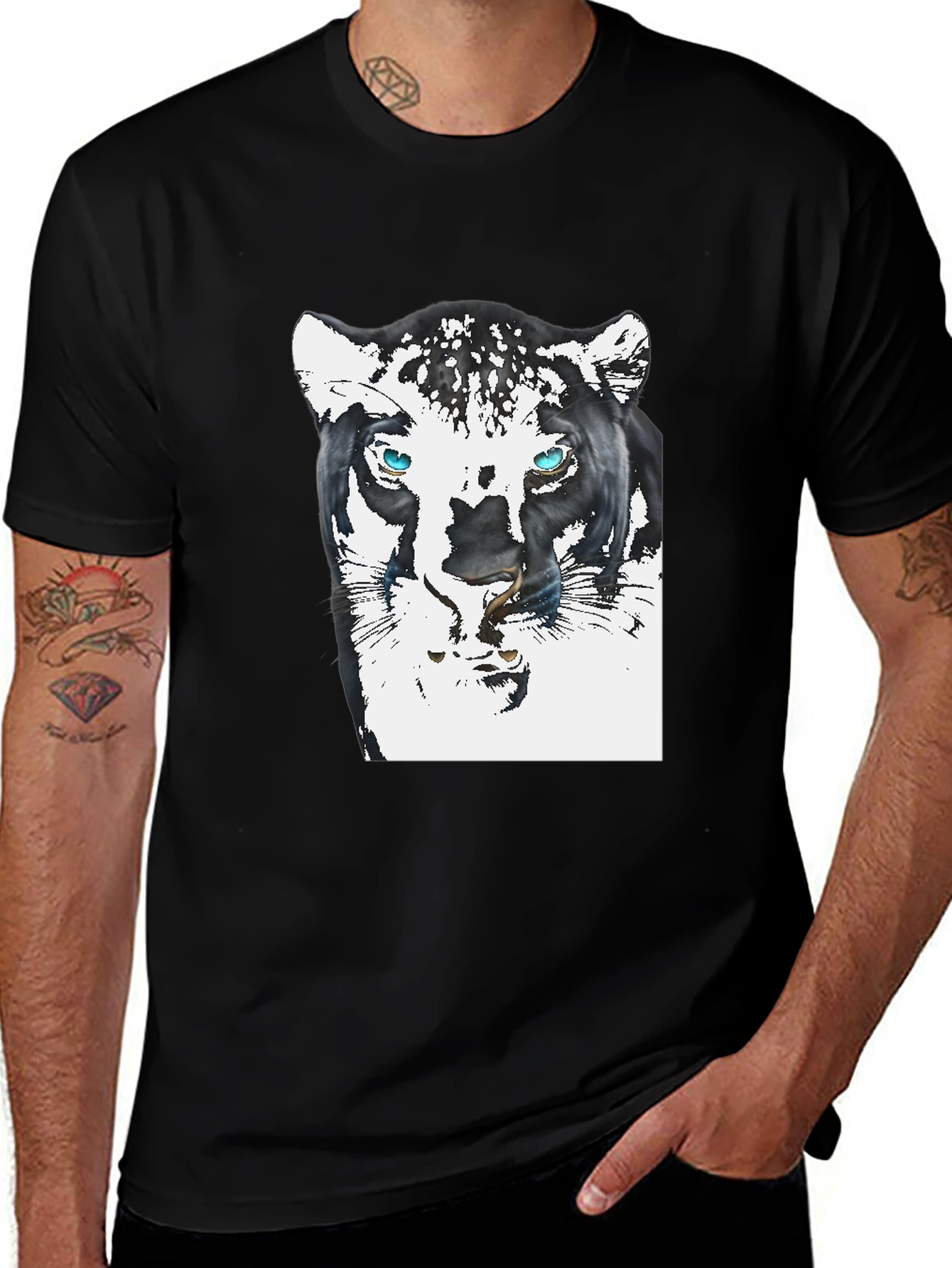 Black T-Shirt with Artistic Jaguar Graphic Print