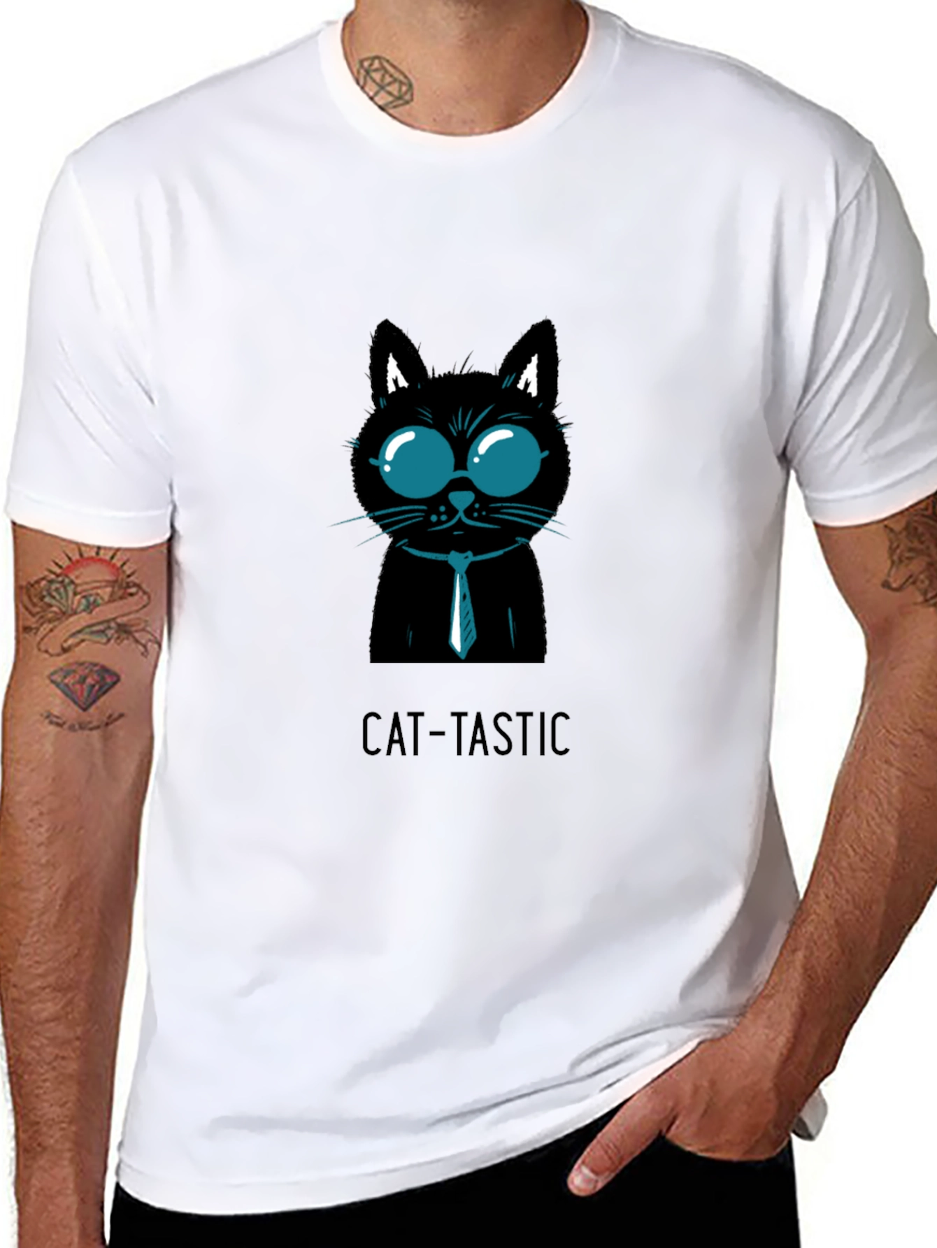 Cat-Tastic Black T-Shirt with Stylish Cat Design