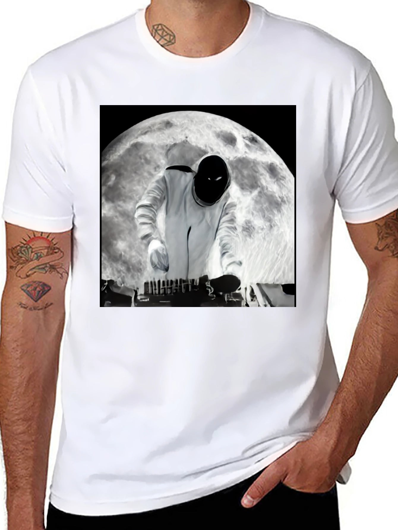 Astronaut DJ on the Moon Black T-Shirt