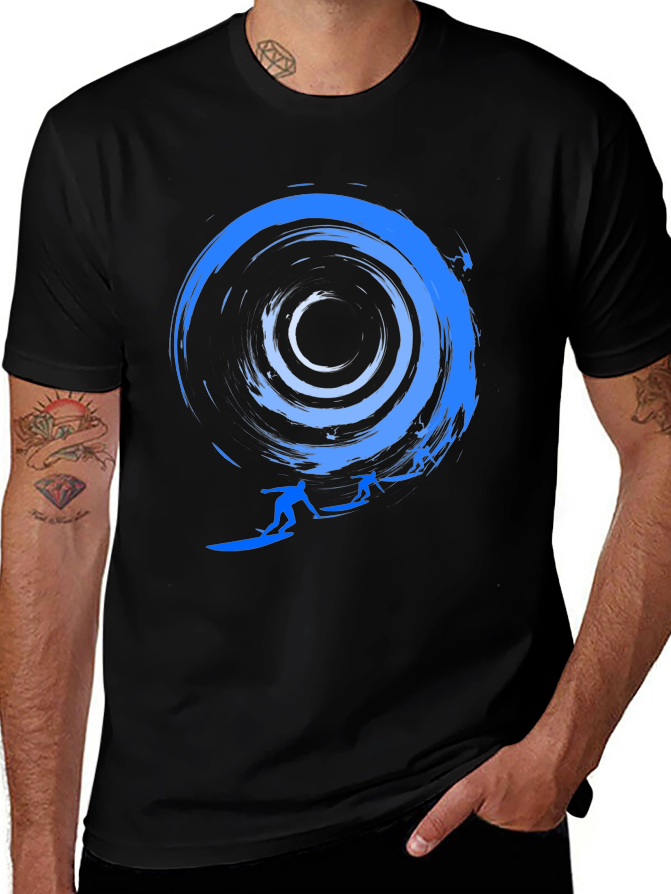 Surfing Wave Graphic Tee - Stylish Crew Neck T-Shirt