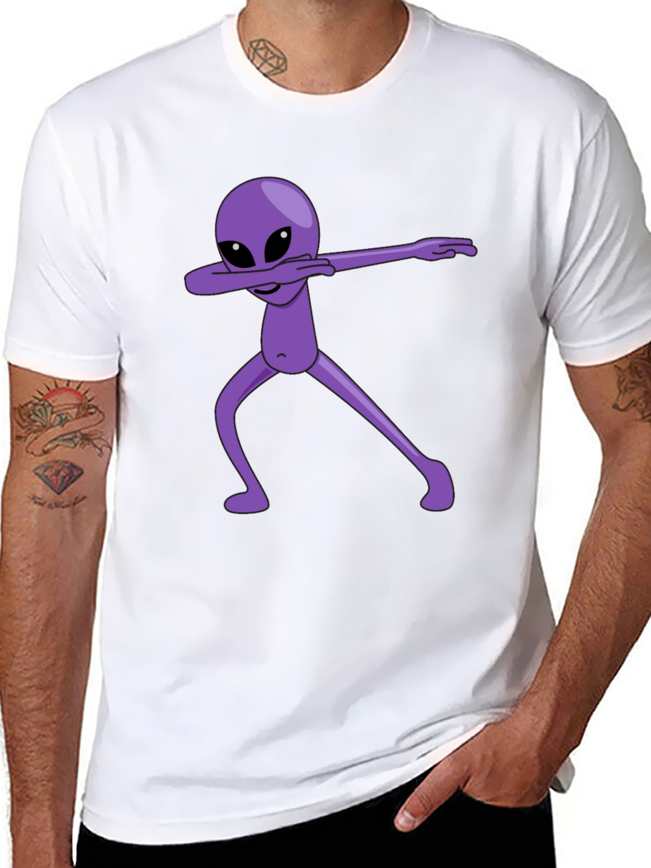 Dabbing Alien Graphic Tee - Black Cotton Blend Shirt