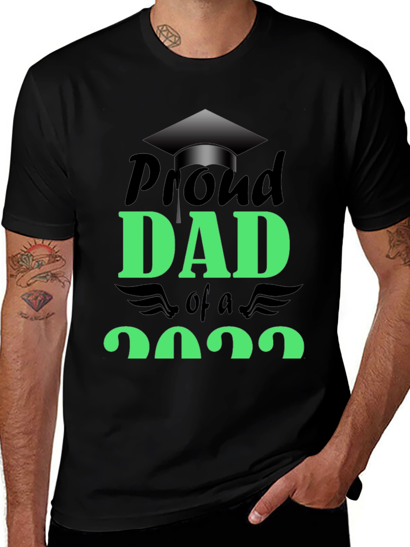 Proud Dad of a 2022 Graduate Black T-Shirt