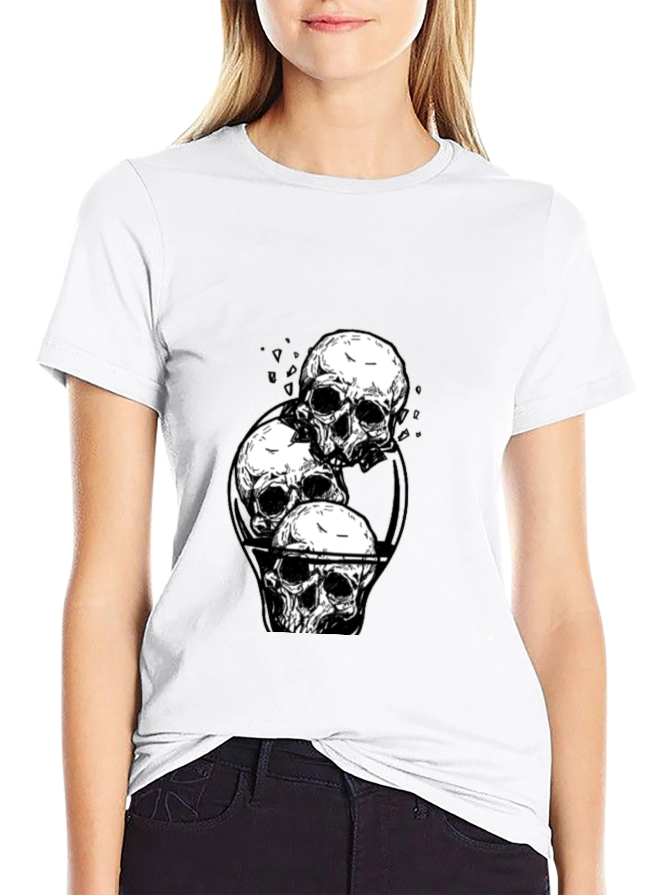 Skull Graphic Tee - Edgy Black T-Shirt
